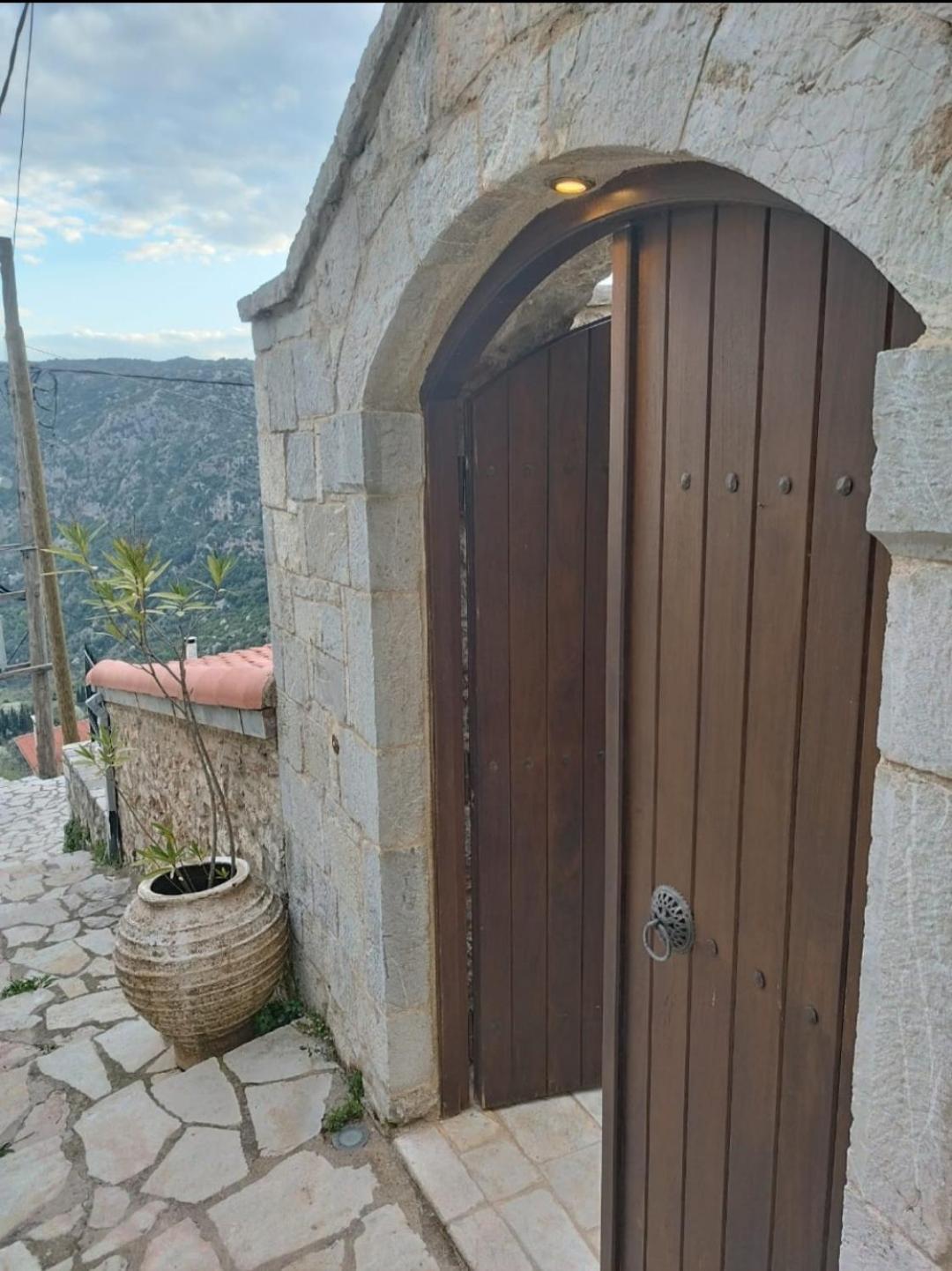 Lousiou Nymphes Escape Suites Dimitsana Exterior foto