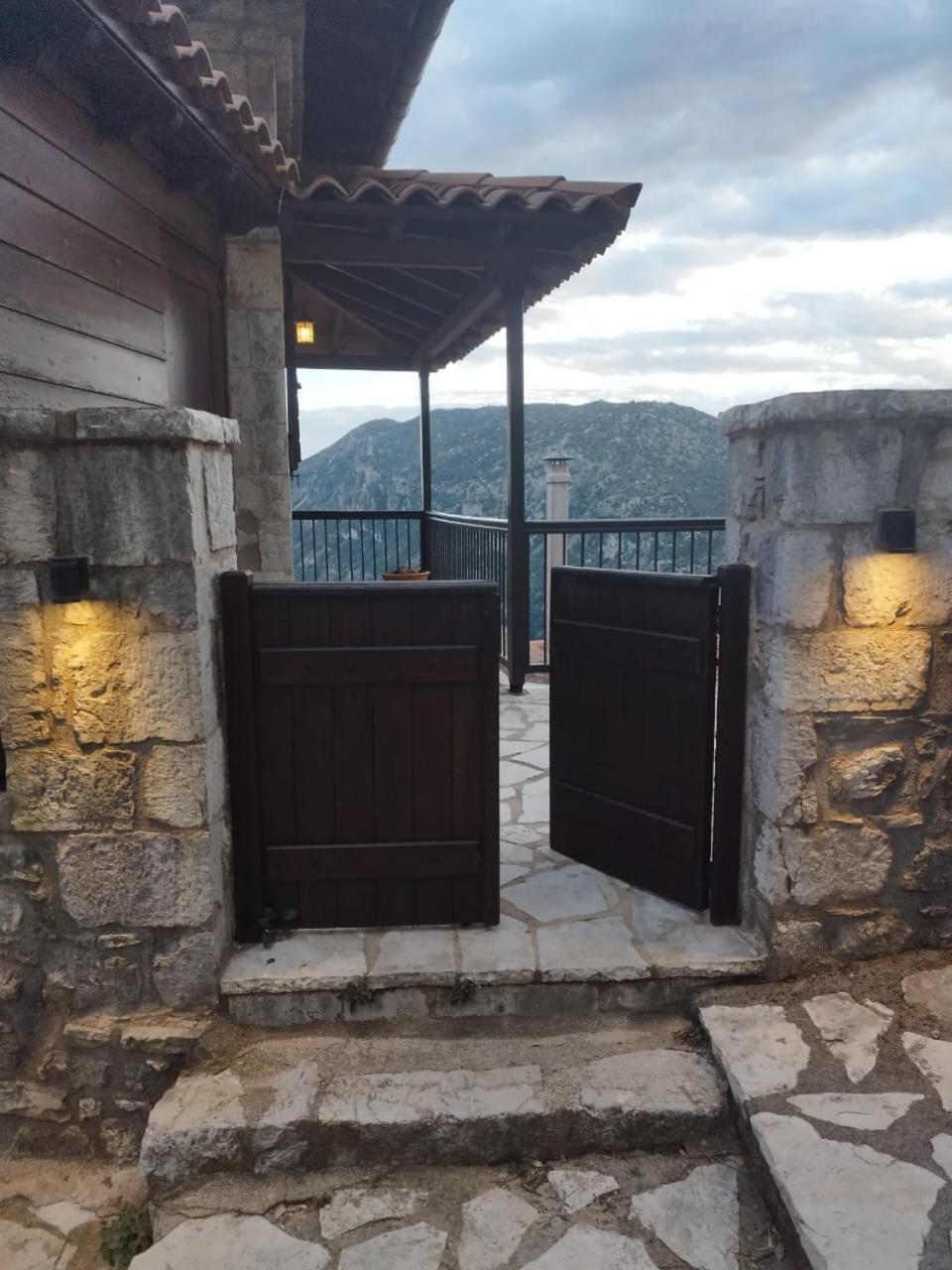 Lousiou Nymphes Escape Suites Dimitsana Exterior foto